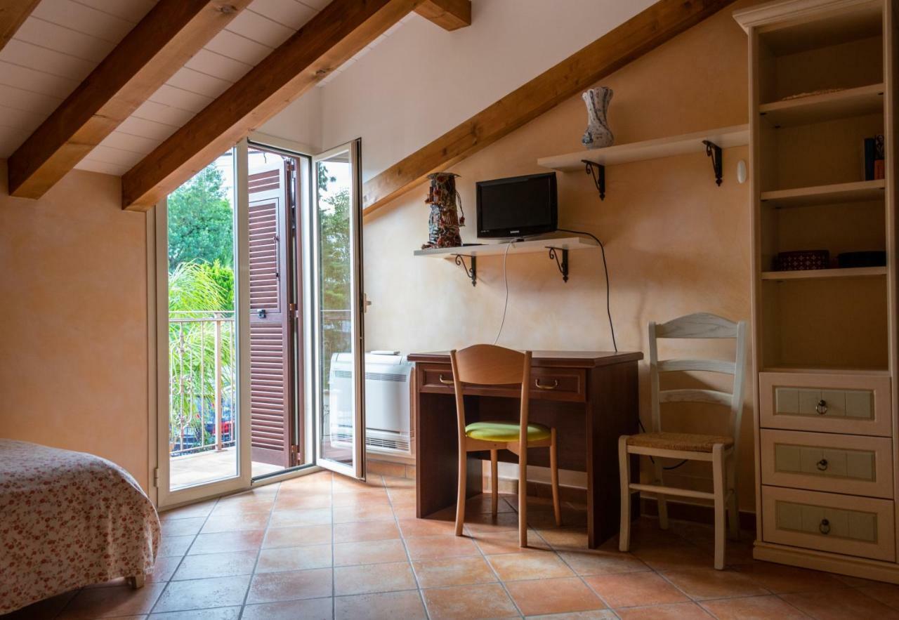 Villa Pineland Borghetto Santo Spirito Εξωτερικό φωτογραφία